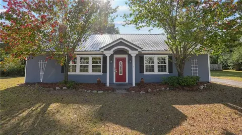 406 Cw Collins St, Screven, GA 31560