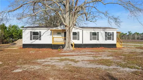 300 Three C Rd, Jesup, GA 31545