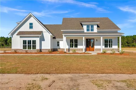1095 S T Morris Rd NE, Ludowici, GA 31316