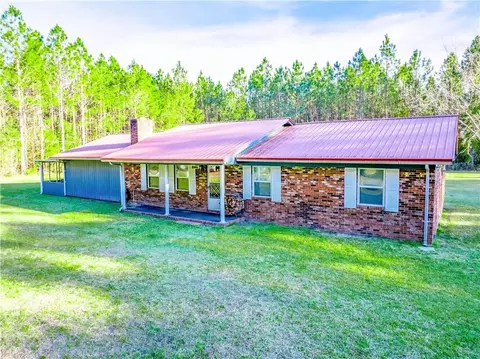 4606 Dukes Rd, Waycross, GA 31503