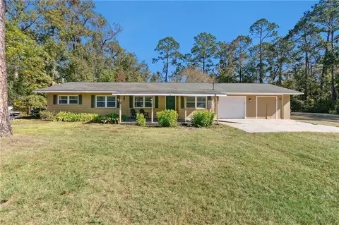 1446 Blythe Island Dr, Brunswick, GA 31523
