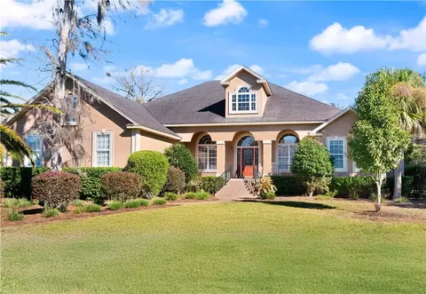 145 Riverwalk Dr, Brunswick, GA 31523