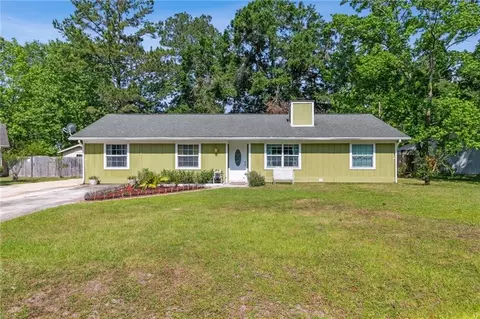 114 Pineneedle Ct, Kingsland, GA 31548