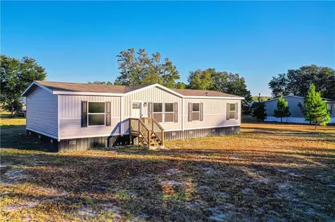 4725 Otter Creek Cir, Blackshear, GA 31516