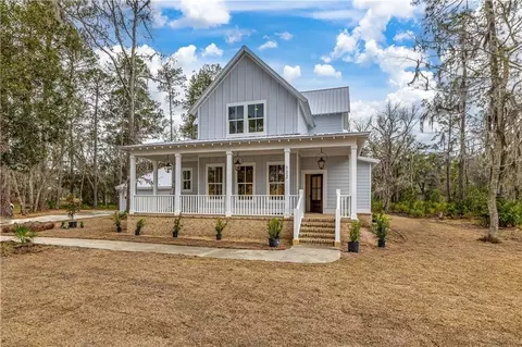 122 Robertson Cir, Saint Simons Island, GA 31522