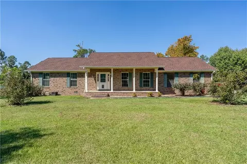 110 Pine Valley Dr, Douglas, GA 31535