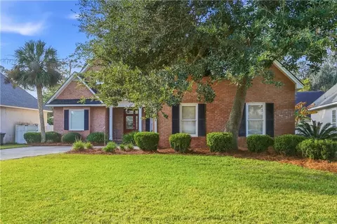 171 W Commons Dr, Saint Simons Island, GA 31522