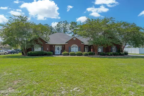 851 Carriage Ln, Waycross, GA 31503
