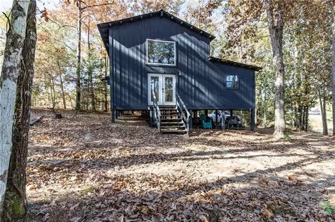 286 Carter Bight Landing Rd, Surrency, GA 31563