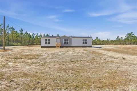560 Elmer Thrift Rd, Waycross, GA 31503
