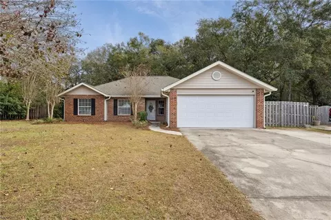 202 Hunt Club Rd, Saint Marys, GA 31558