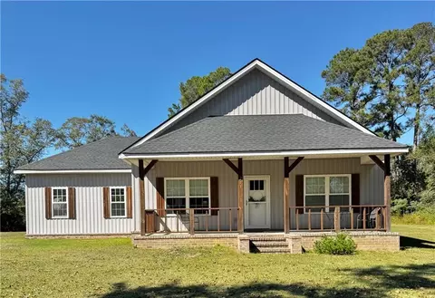 211 E Brazell St, Reidsville, GA 30453