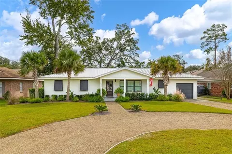 622 Bartow St, Saint Simons Island, GA 31522
