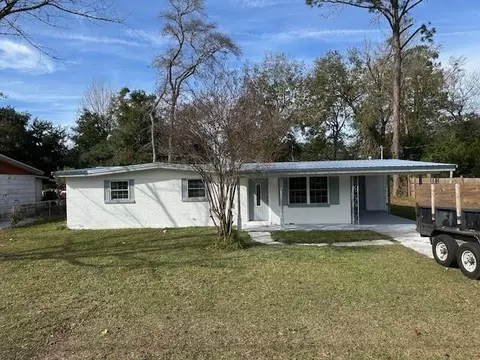 527 Carteret Rd, Brunswick, GA 31525