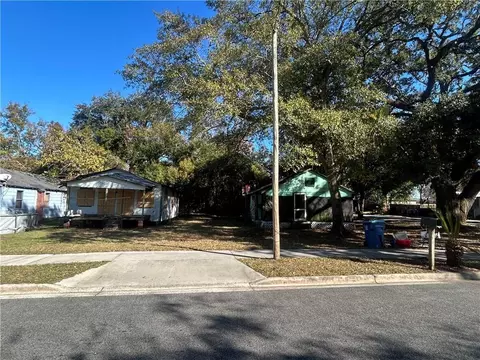 2300-2304 Gordon St, Brunswick, GA 31520