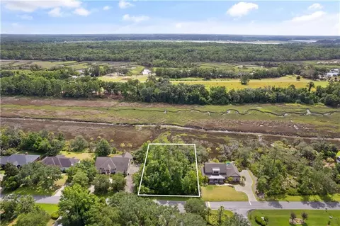 146 Harbor Pointe Dr, Brunswick, GA 31523