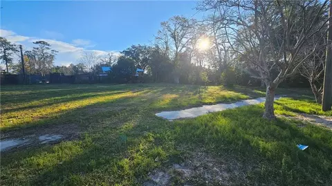 905 Mary St, Waycross, GA 31503