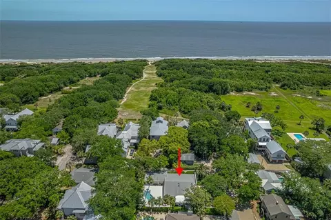 4218 Fifth St, Saint Simons Island, GA 31522