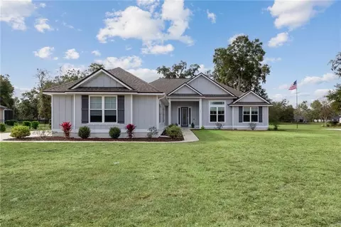 321 Harbour Island Cir, Waverly, GA 31565