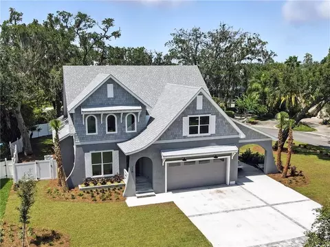 110 Pirates Cv, Saint Simons Island, GA 31522