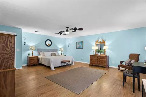 Bedroom - 1214 Shell Point Rd NE, Townsend, GA 31331 photo 4 of 5