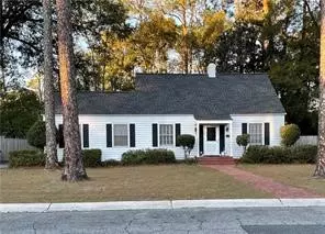 713 Magnolia Dr, Waycross, GA 31501