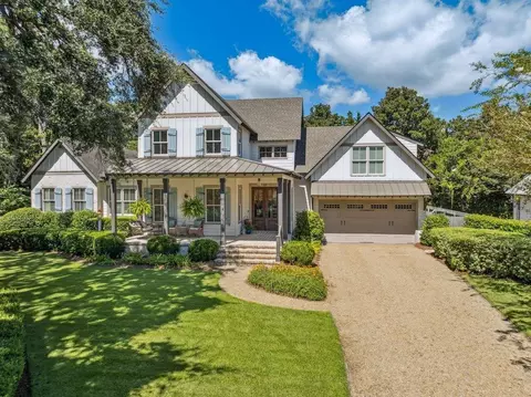 27 Frederica Oaks Ln, Saint Simons Island, GA 31522