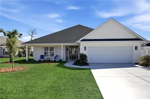 18 Edenham Ct, Brunswick, GA 31523