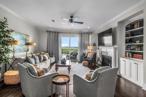 227 Fort King George Dr #K, Darien, GA 31305