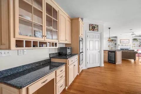 Kitchen - 2017 Sutherland Bluff Dr NE, Townsend, GA 31331 photo 9 of 9