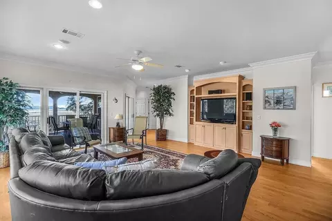Living - 2017 Sutherland Bluff Dr NE, Townsend, GA 31331 photo 4 of 4
