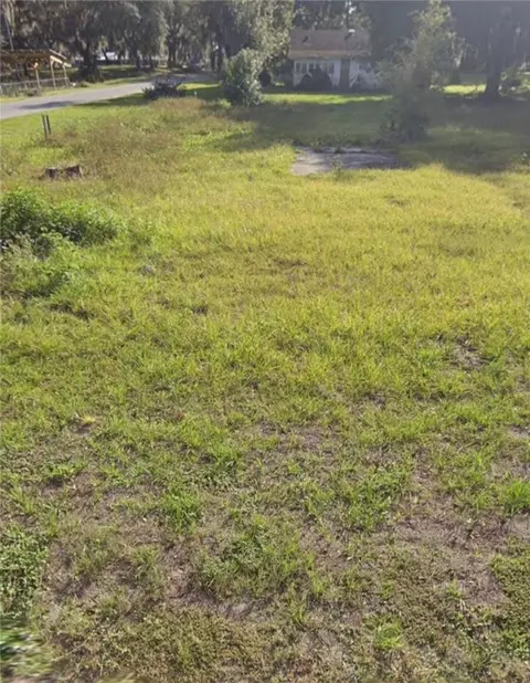 711 Adams St, Darien, GA 31305