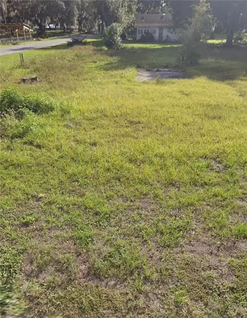711 Adams St #12, Darien, GA 31305