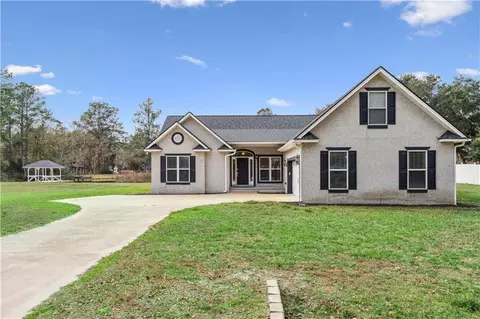 35 Deer Ln, White Oak, GA 31568