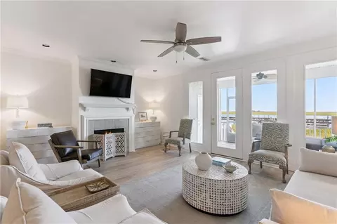 1105 Plantation Point Dr, Saint Simons Island, GA 31522