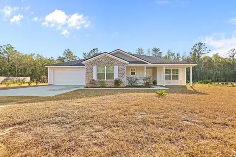 755 Bluff Rd, Jesup, GA 31545