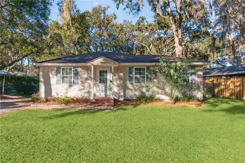 57 Maxwell Ave, Saint Simons Island, GA 31522