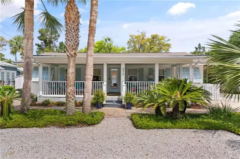4210 7th St, Saint Simons Island, GA 31522