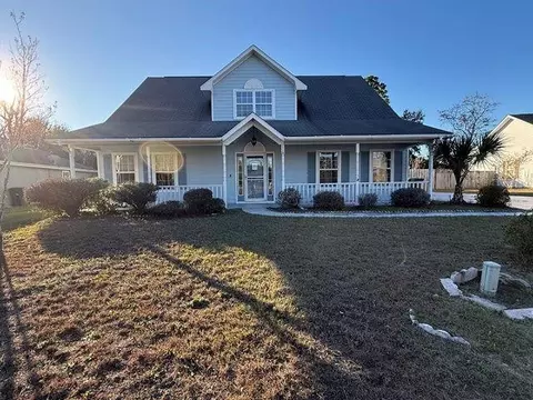 116 Lake Manor Dr, Kingsland, GA 31548