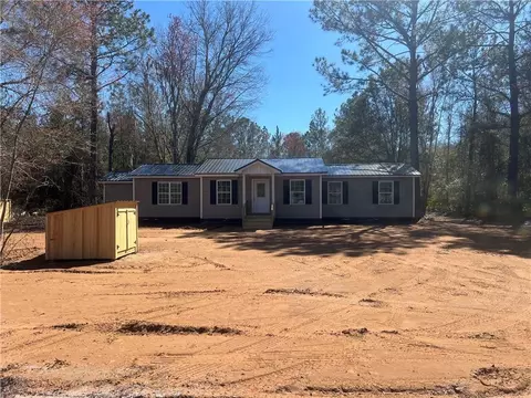 1108 Chicora Rd, Waynesville, GA 31566