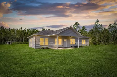 477 Pickett Mill Trl, Waynesville, GA 31566