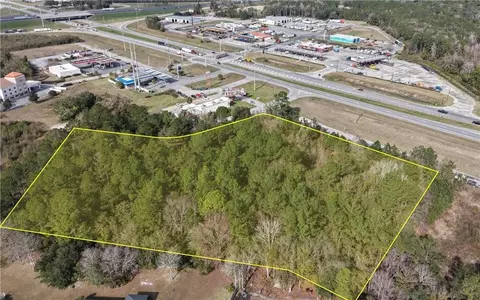 140 Frontage Rd, Brunswick, GA 31523