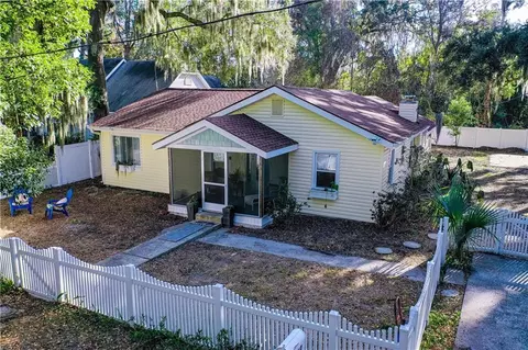 419 Pine St, Saint Simons Island, GA 31522