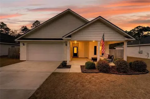 1213 Market St, Darien, GA 31305