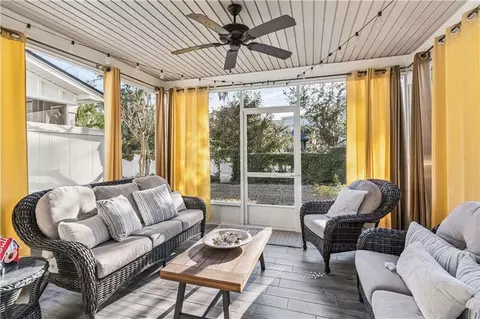 1901 Mariners Cir, Saint Simons Island, GA 31522