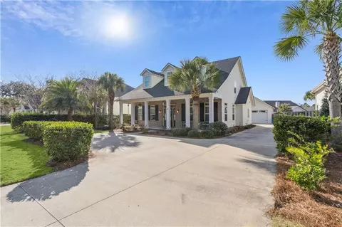 165 Harrington Ln, Saint Simons Island, GA 31522
