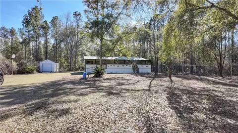 255 Drury Ln, Hortense, GA 31543