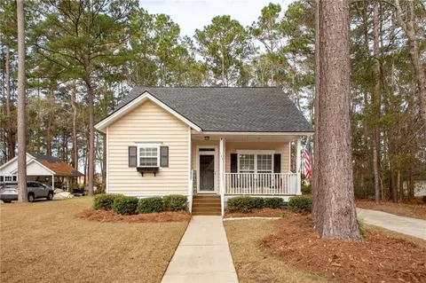 125 Brisbon Hall Dr, Richmond Hill, GA 31324