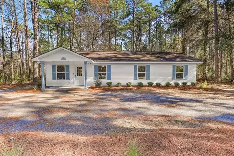 1202 Market St, Darien, GA 31305