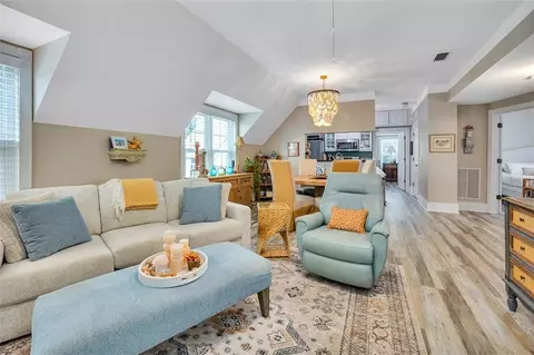 156 Shady Brook Cir #300, Saint Simons Island, GA 31522